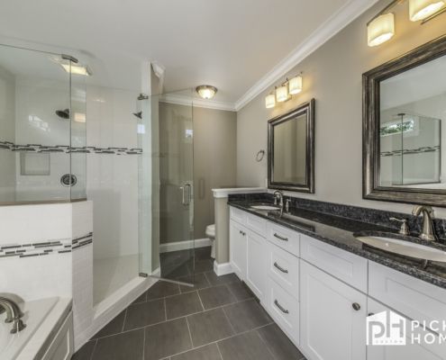 Pickett Custom Homes Bathroom Gallery